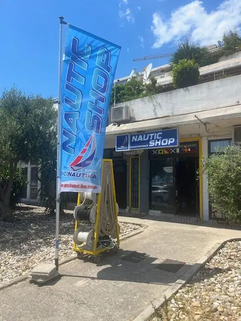51. Nautic Shop (Durmax Escalion)